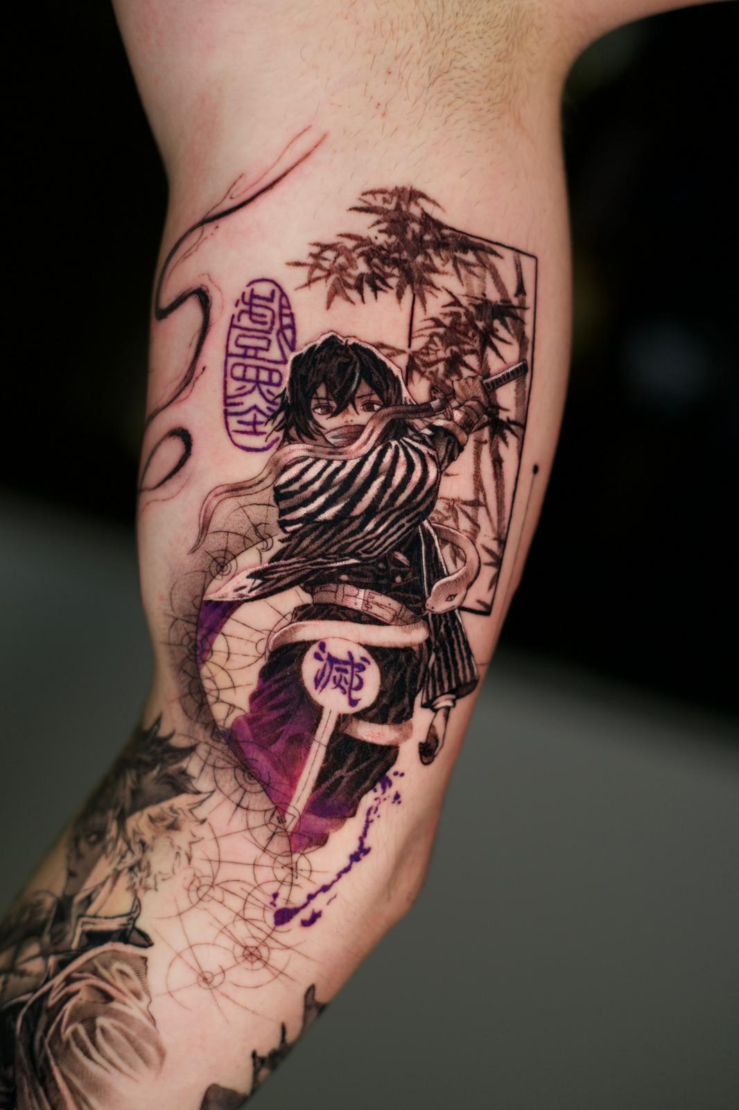 Tatuaje anime color selectivo ojos — XESCO Tattoo
